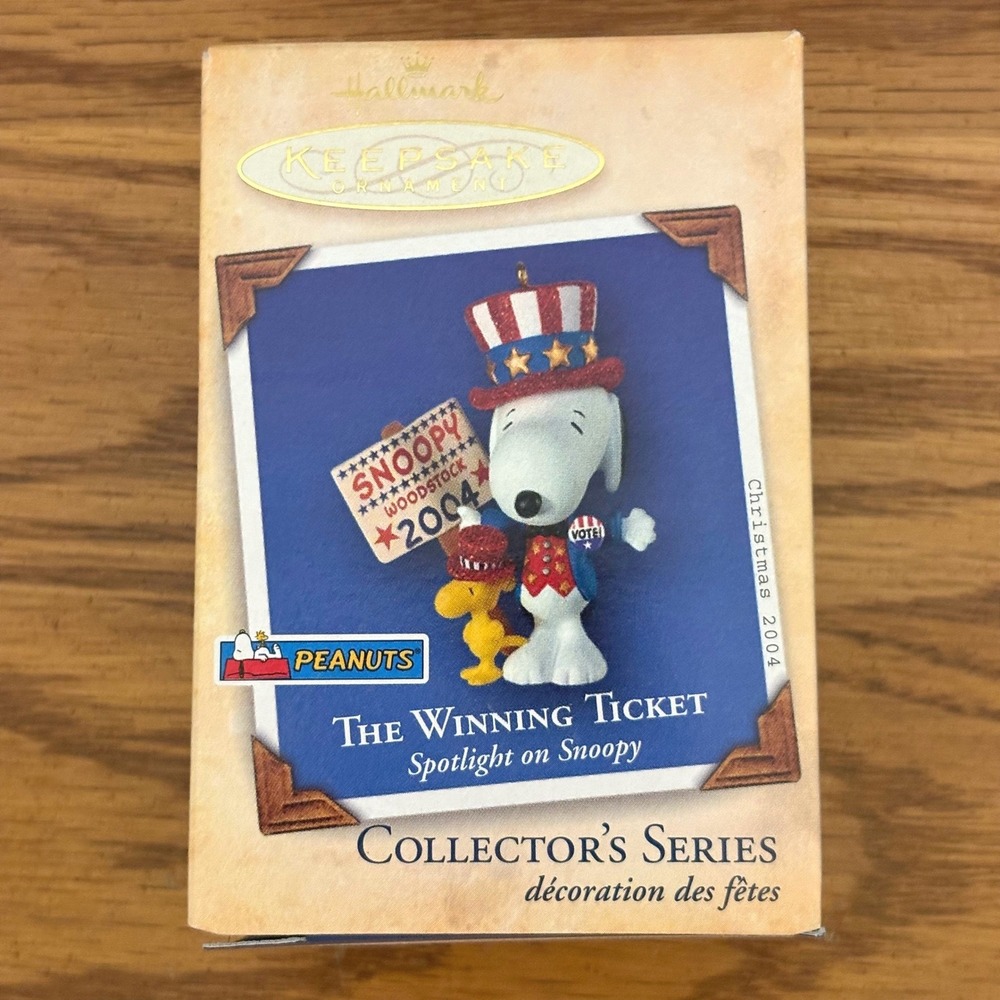 Hallmark Keepsake 2004 Spotlight on Snoopy The‎ Winning Ticket Ornament NEW